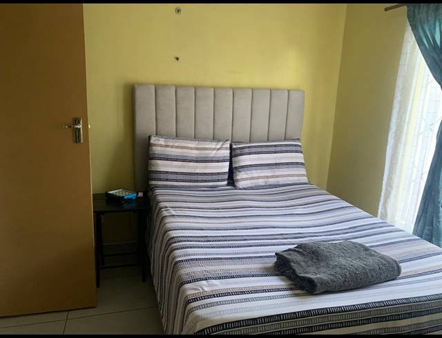 2 BEDROOM HOUSE FOR SALE IN VANDERBIJLPARK CE 3